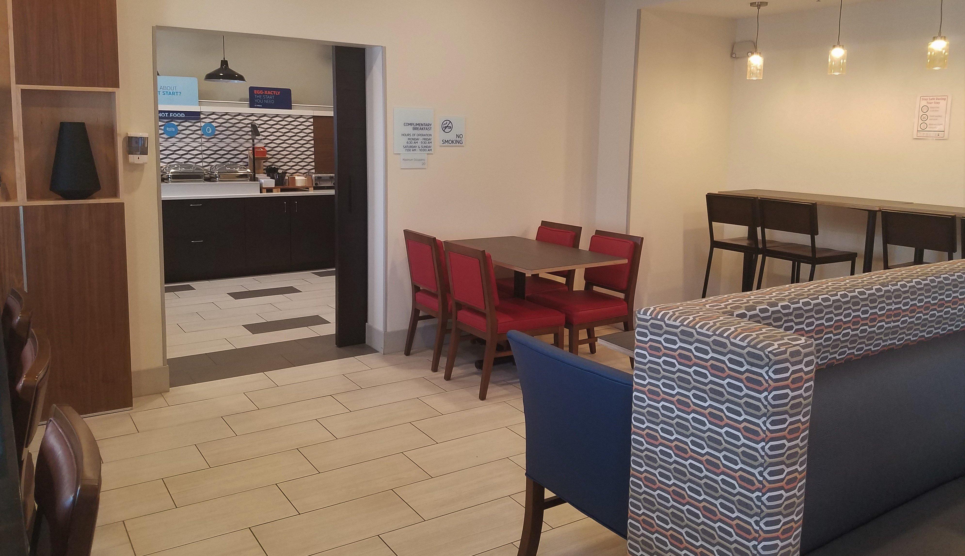 Holiday Inn Express Irwin Pa Tpk Exit 67 By Ihg Eksteriør bilde