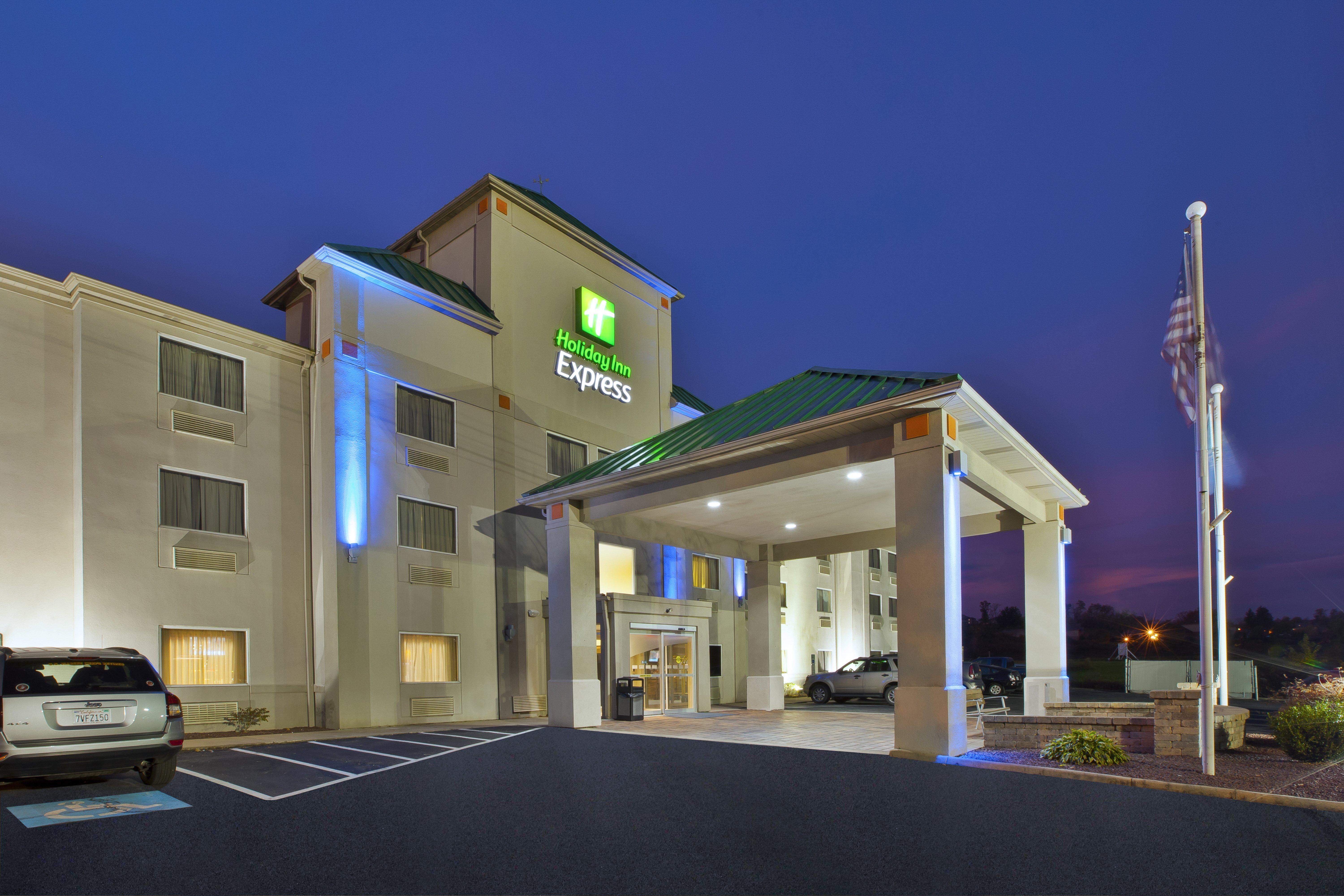 Holiday Inn Express Irwin Pa Tpk Exit 67 By Ihg Eksteriør bilde