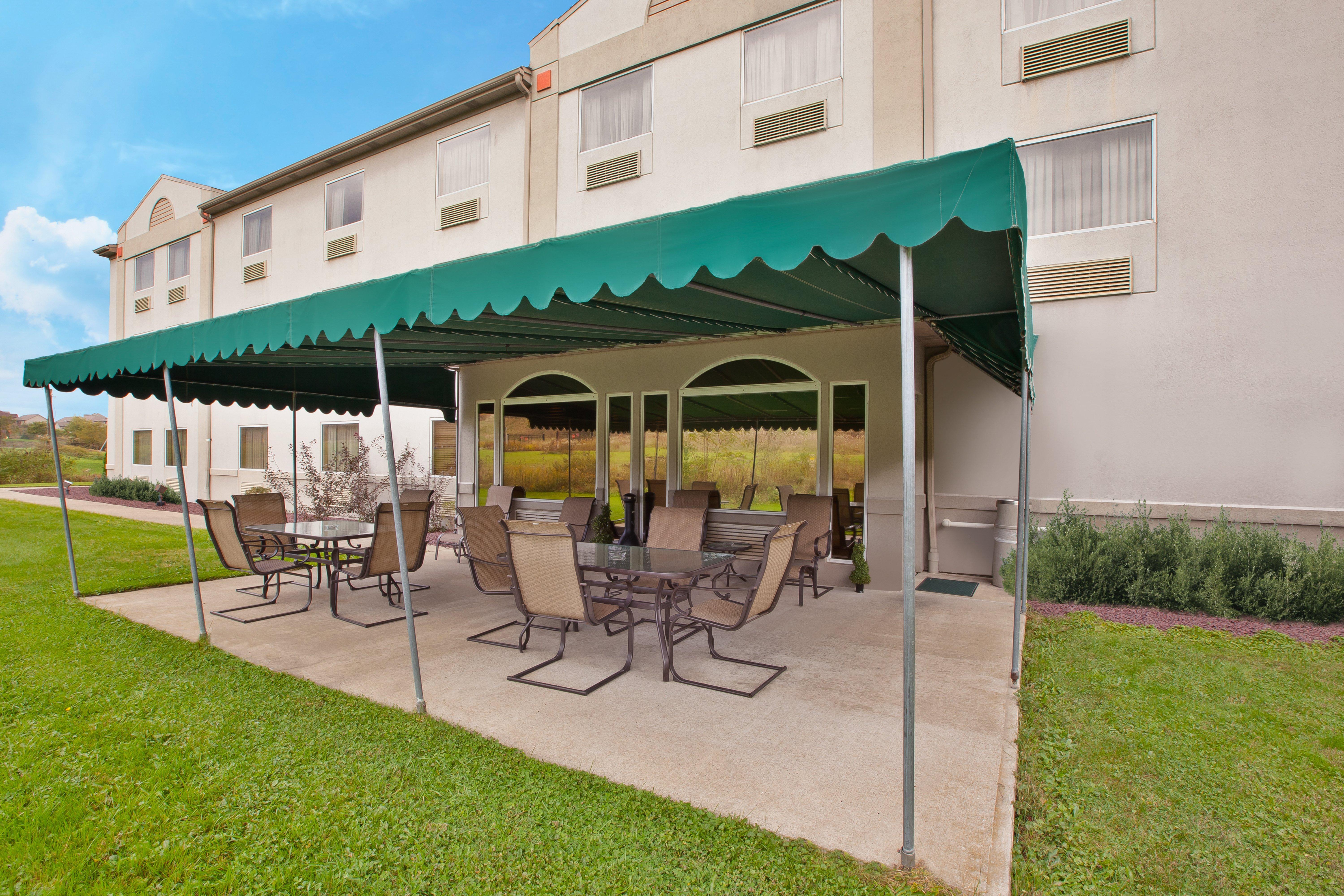 Holiday Inn Express Irwin Pa Tpk Exit 67 By Ihg Eksteriør bilde