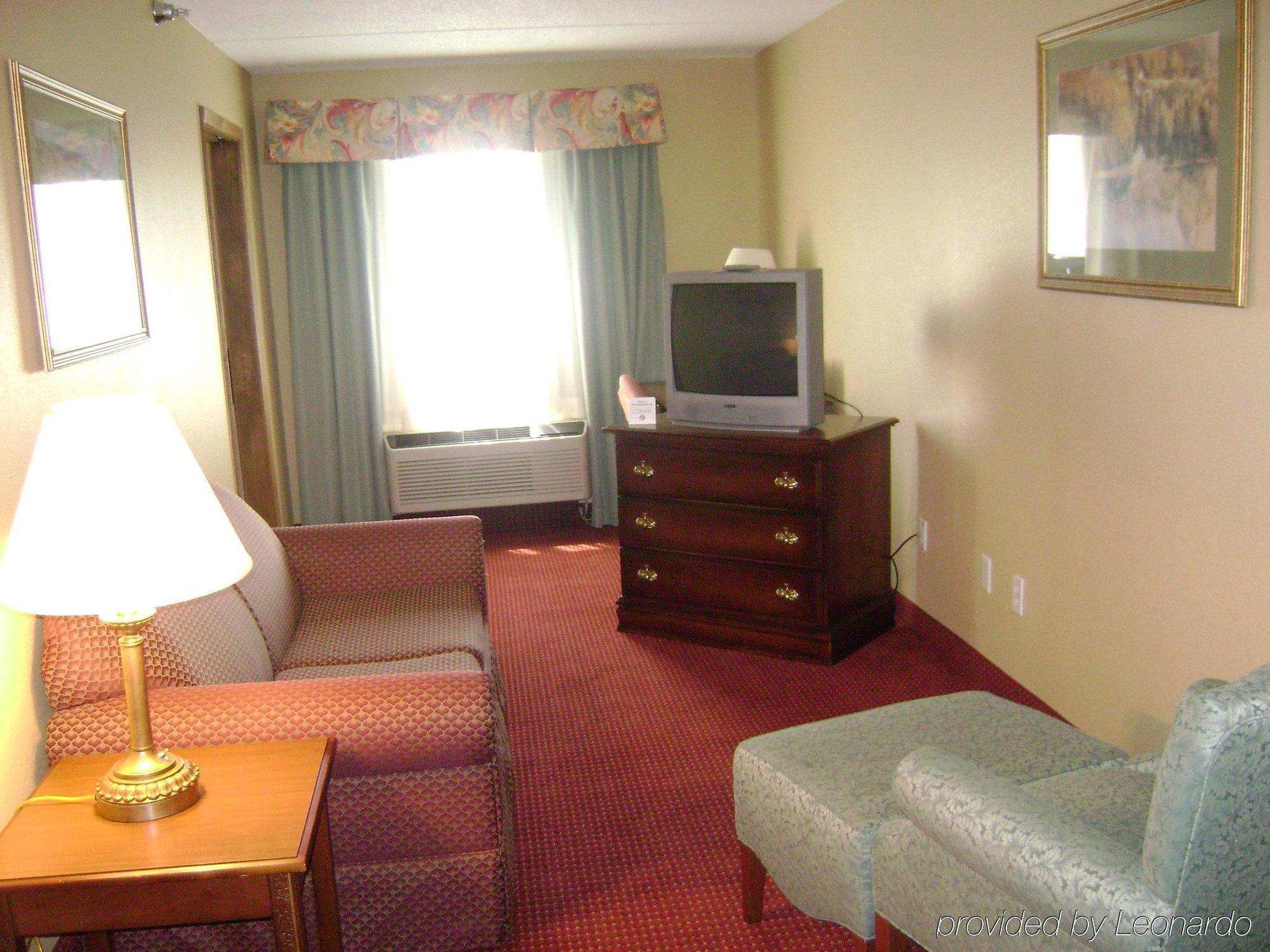 Holiday Inn Express Irwin Pa Tpk Exit 67 By Ihg Eksteriør bilde