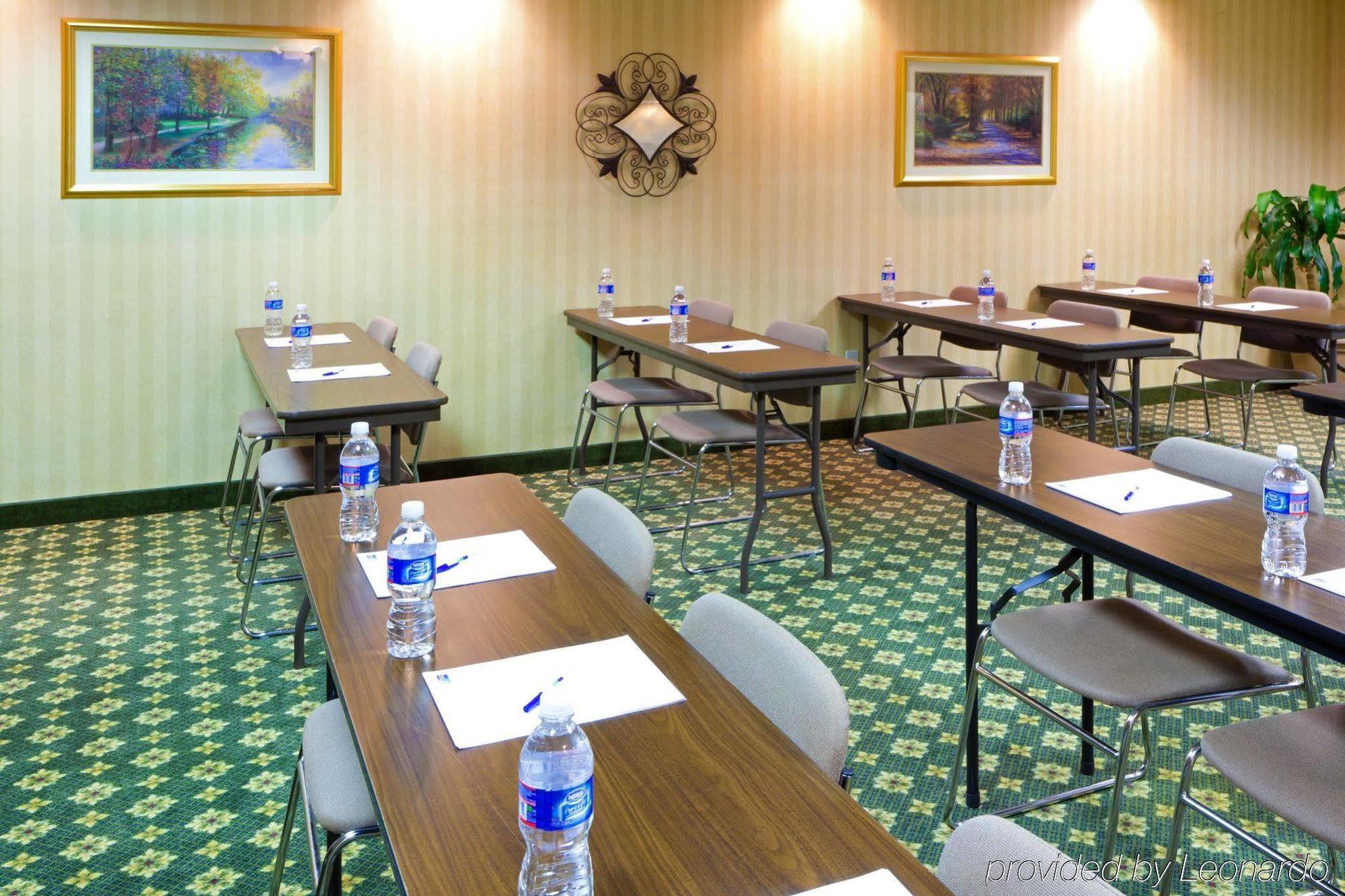 Holiday Inn Express Irwin Pa Tpk Exit 67 By Ihg Eksteriør bilde